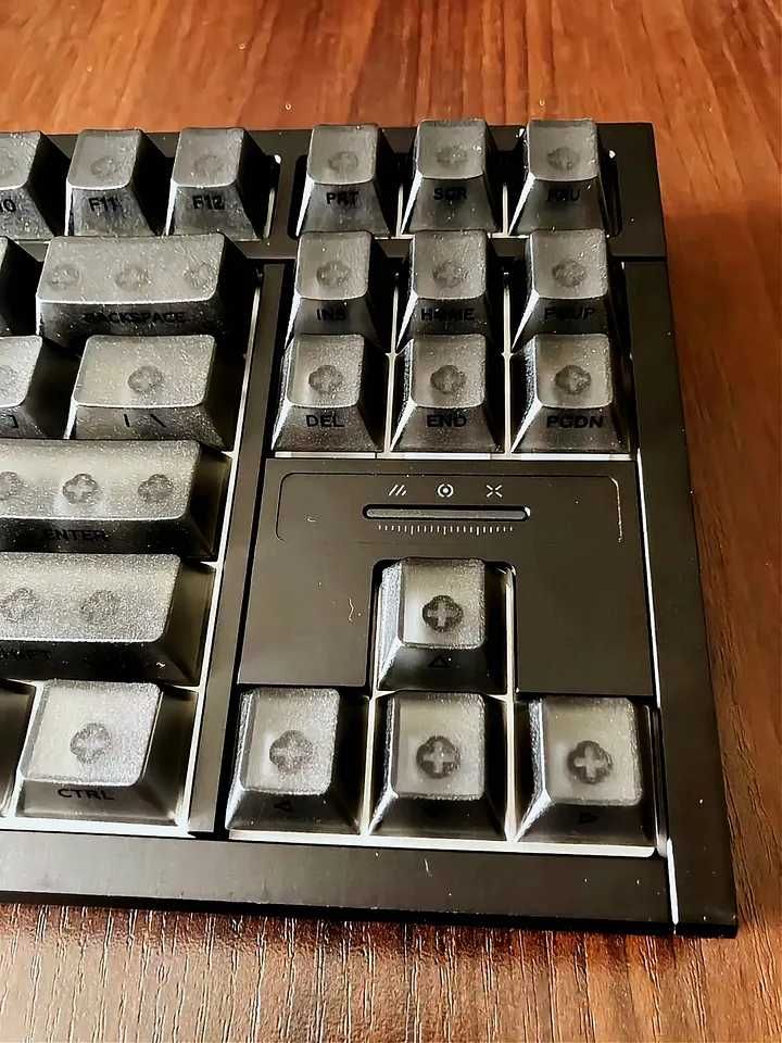 Iqunix EZ80 TKL Klawiatura Magnetyczna Premium do CS/Valorant/Fortnite
