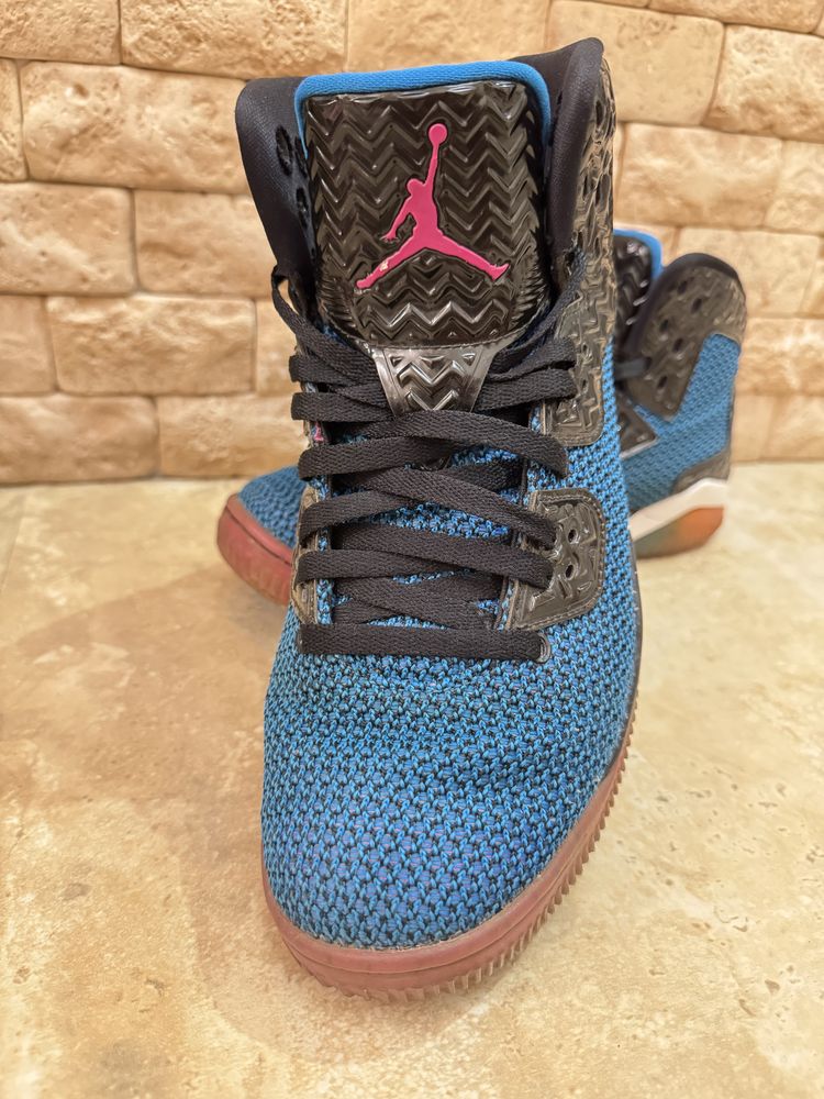 Nike Mens Air Jordan Spike Forty. Size: EU 42,5