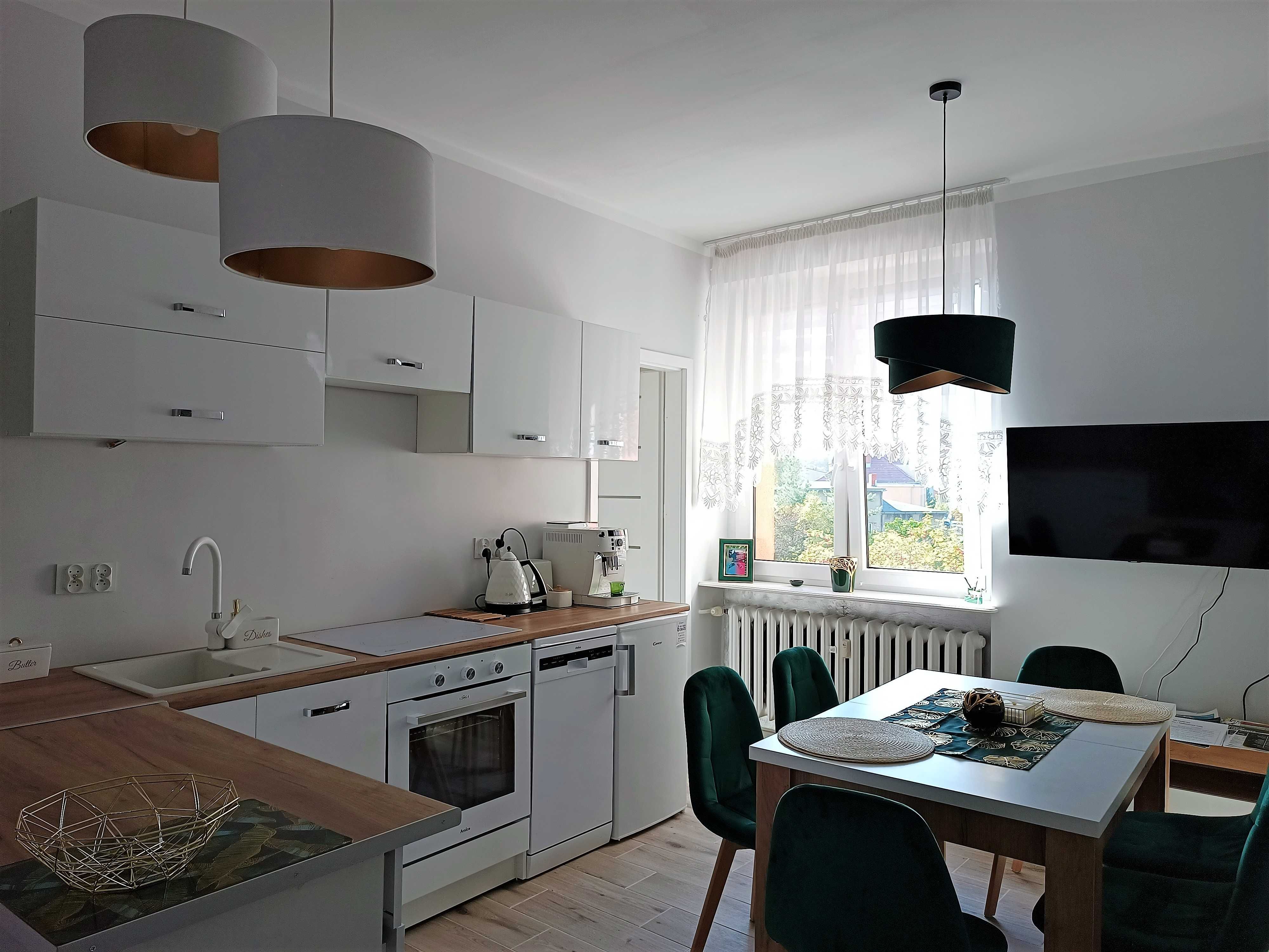 Centrum ul. Opolska  - apartament z balkonem, 2 sypialnie  1-6 osób