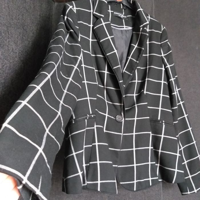 Легке платячко з розрізом