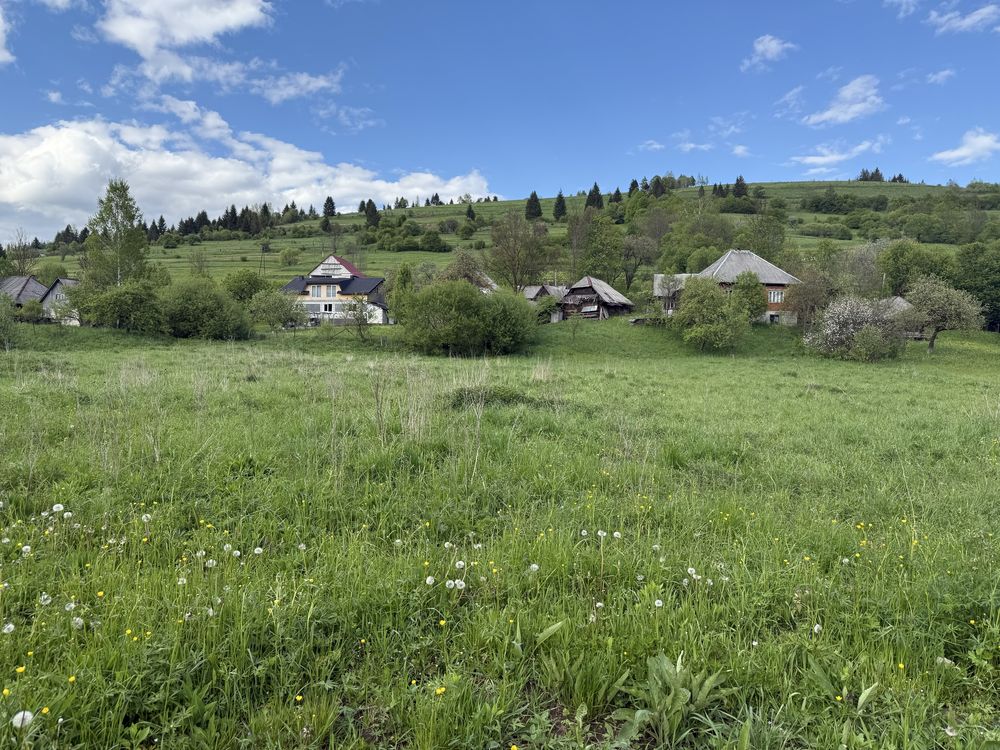 Продається будинок з ділянкою 14 сотих у горах Закарпаття