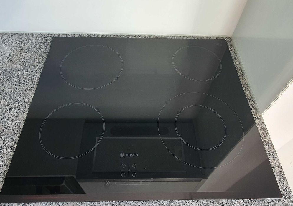 Placa de vitrocerâmica da Bosch 60 cm