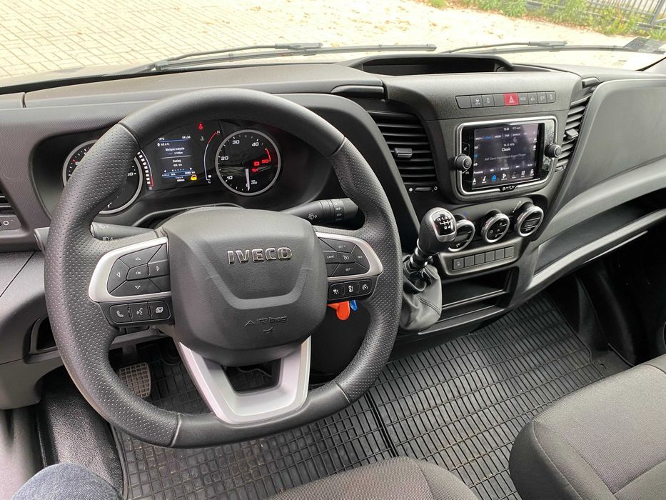 Wynajem Iveco Daily 8EP Plandeka/Winda/Firanka ŚLĄSK