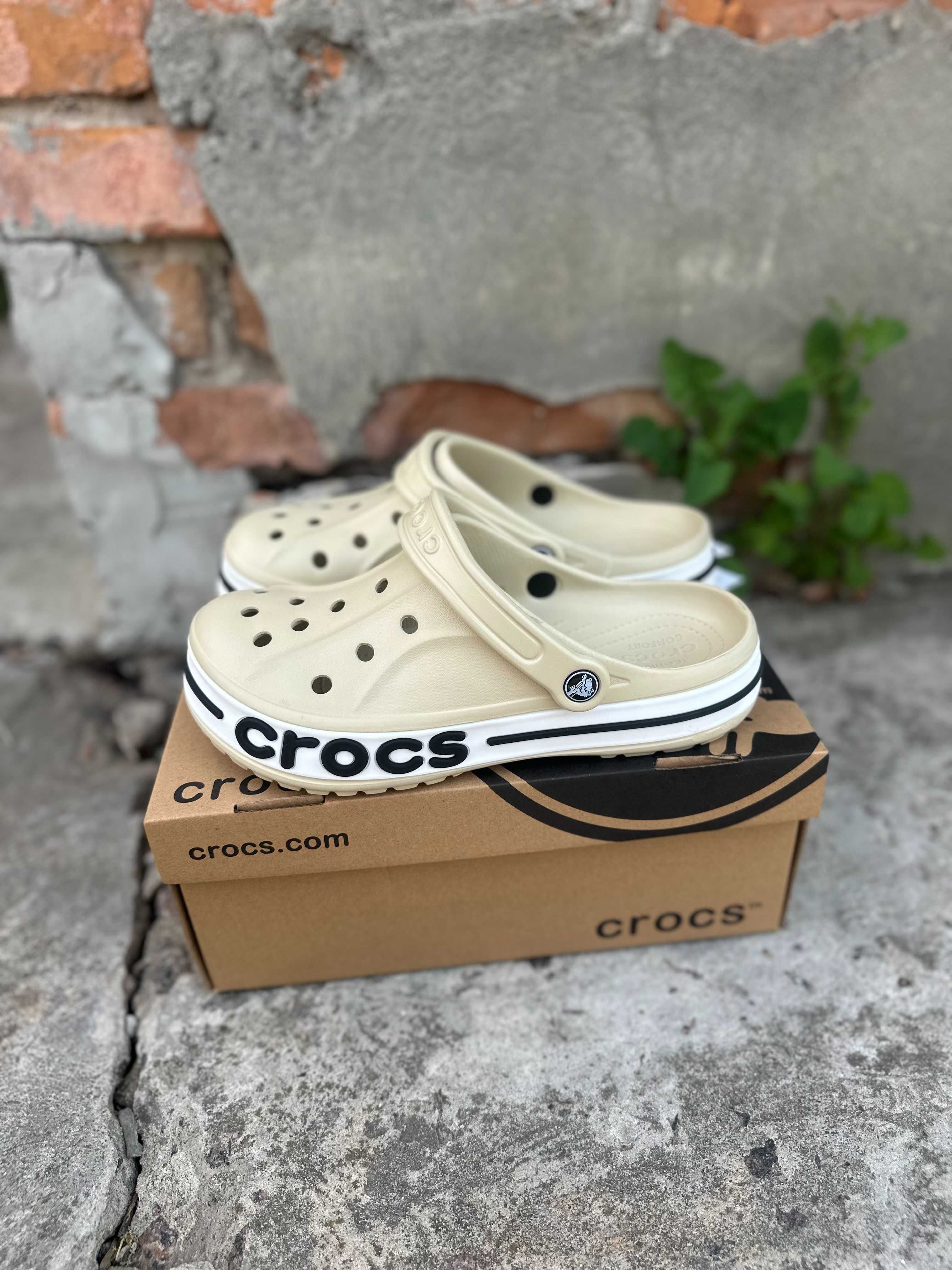 тапочки Crocs Clog в белом и бежевом цветах 36 - 45