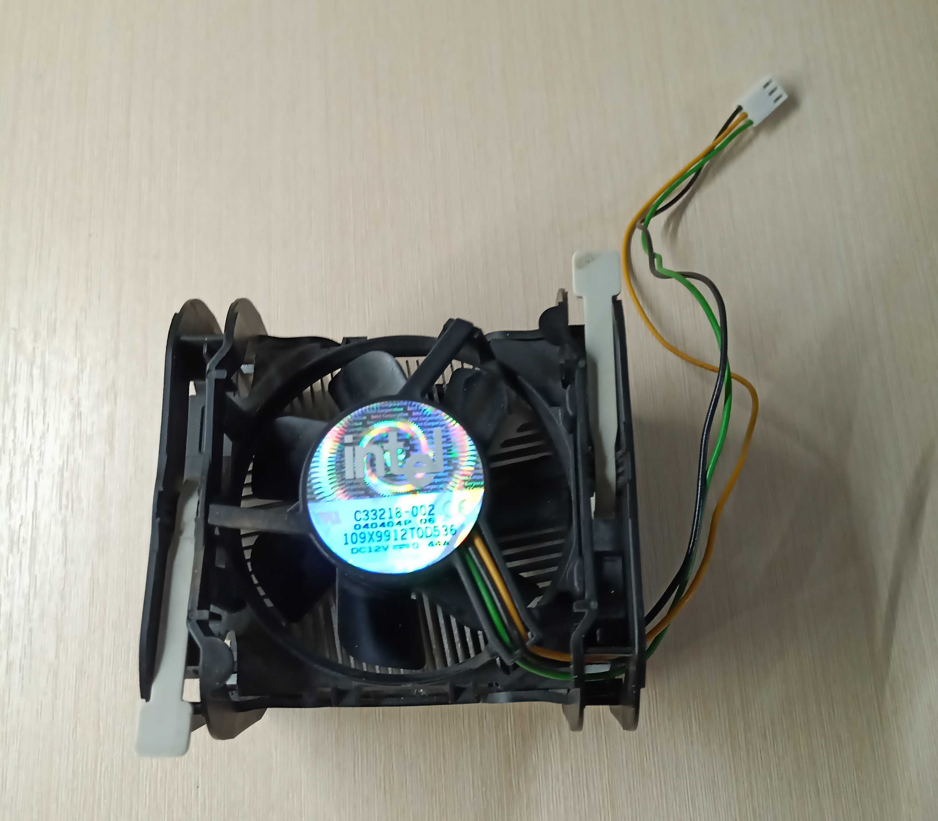 Кулер для процессора Intel C33218-002, Socket 478, 3pin, 2400 об/мин