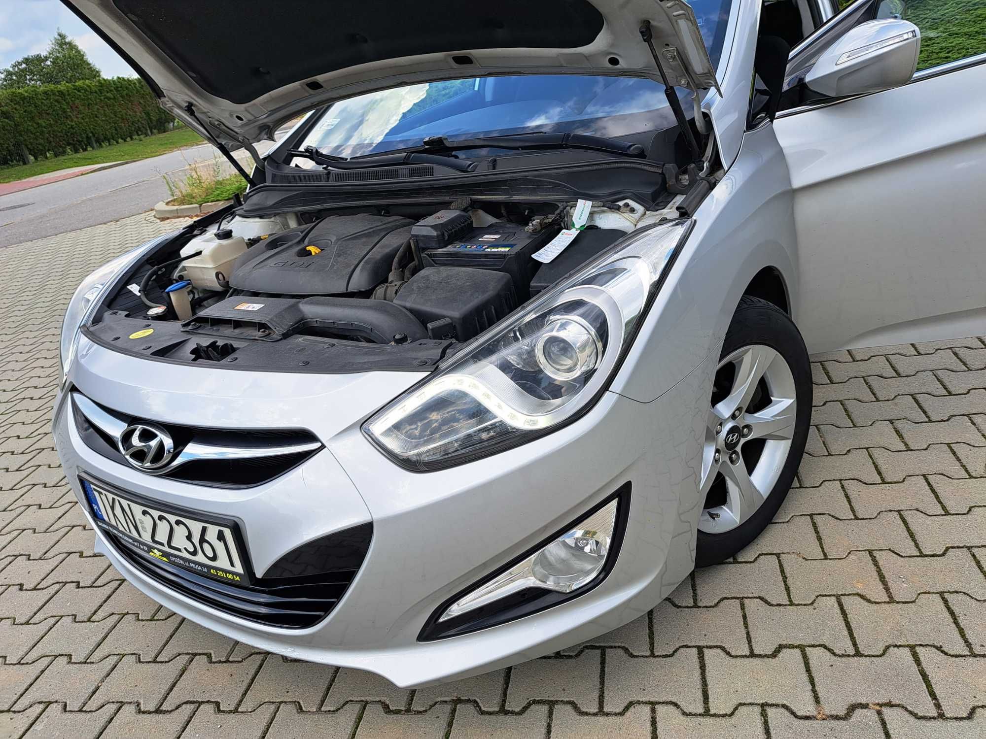 Ładne i40*2014r*Salon PL*2.0 Benzyna*Przebieg 139 tyś*Alu*Kamera*Navi*