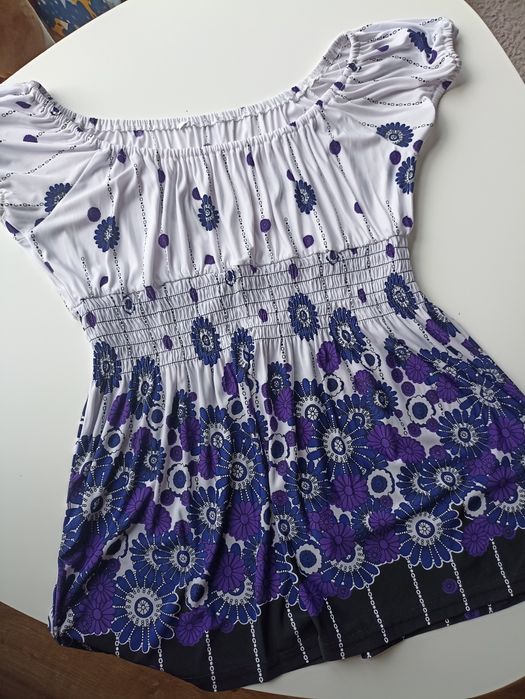 Bluzka Orsay w kwiaty rozmiar L. Używana jako ciążowa