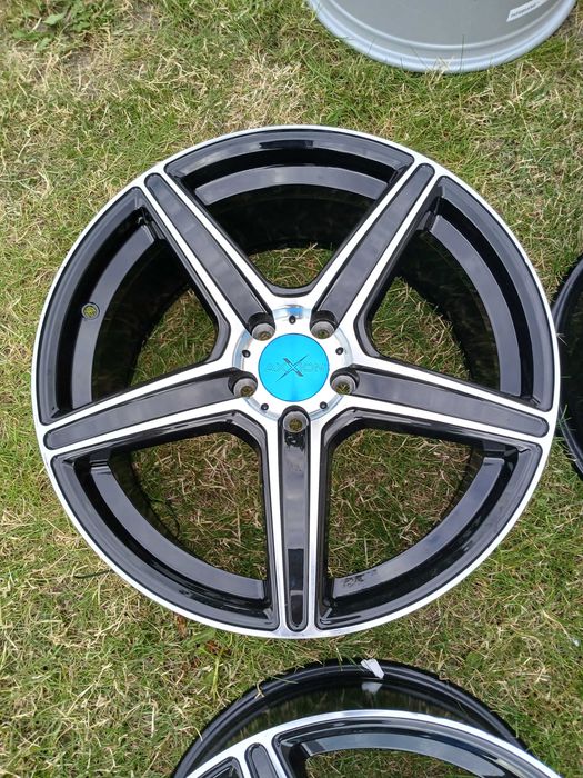 A1121. AXXION 9x19 ET 45 rozstaw 5x112