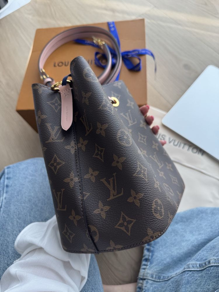 Сумка в стилі Louis Vuitton Neonoe Bucket