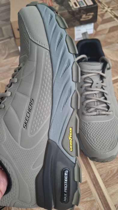 Кросовки комфорт Skechers MAX PROTECT. 42р.