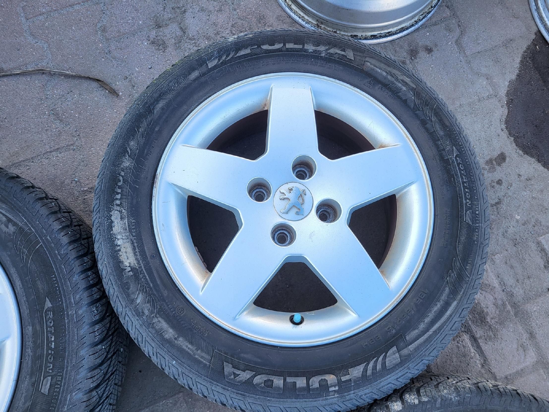 peugeot alufelgi felgi aluminiowe 15 cali 4x108 et23 6j