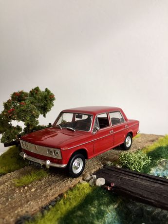 Kolekcjonerska ŁADA 1500-auta PRL,model,resorak,autka,kolekcja