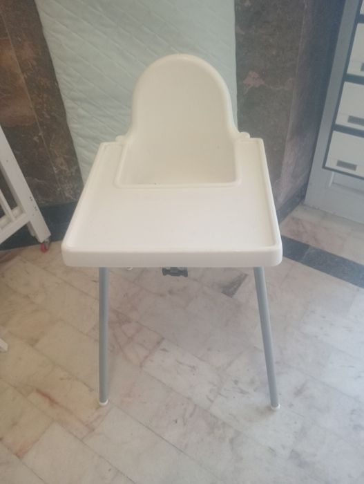 Cadeira de refeição para bebé