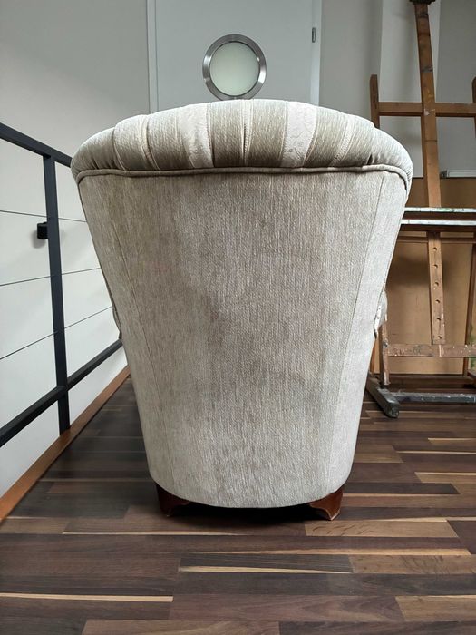 Klasyczny stylowy fotel uszak - vintage, używany