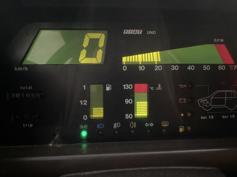 Приборна панель Fiat Uno