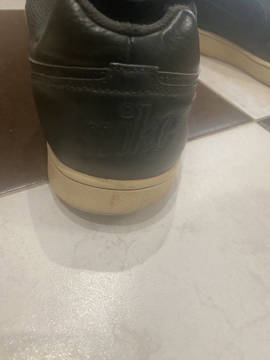 Продам кросовки NIKE оригинал размер 41