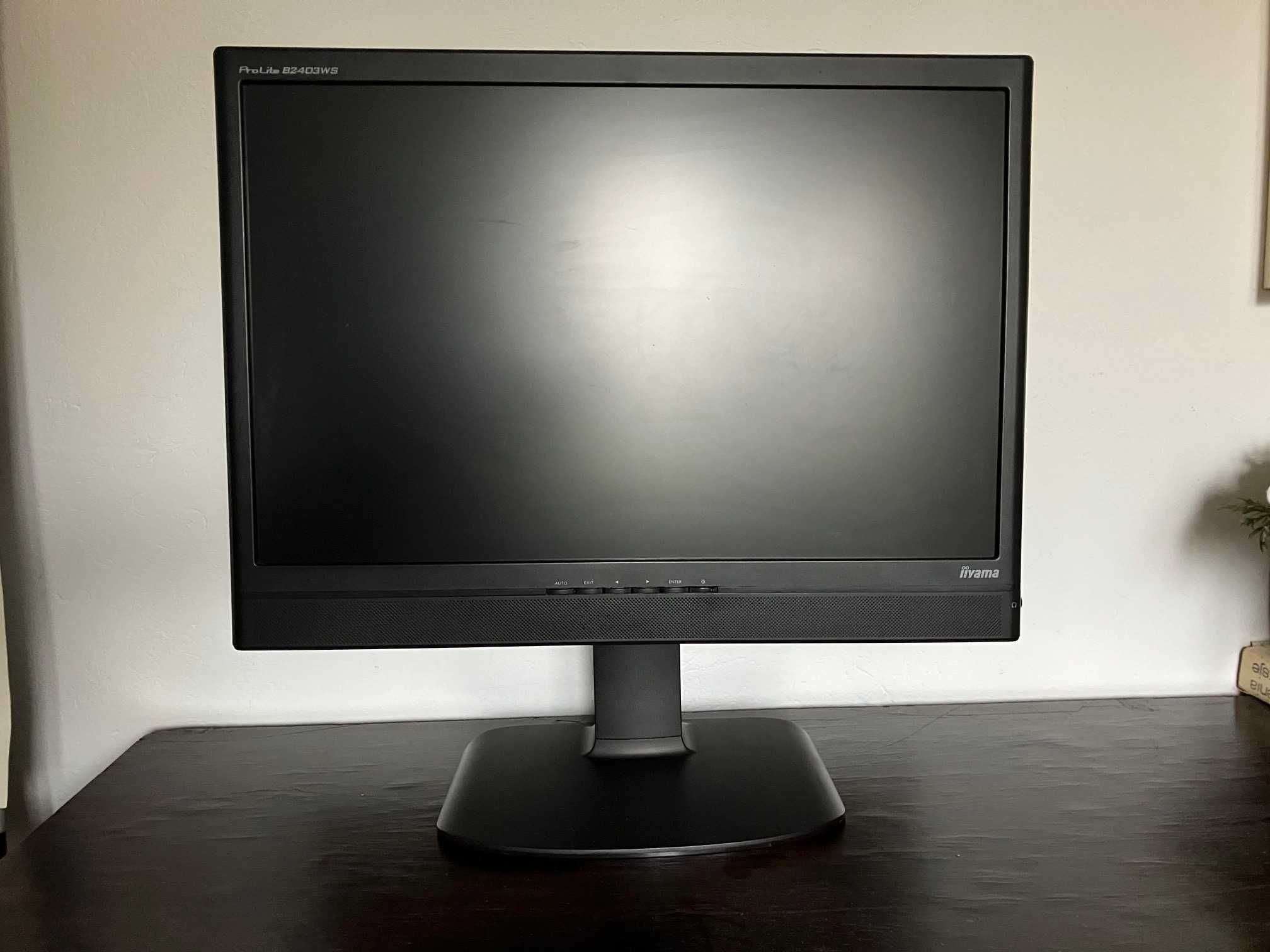 Monitor IIyama 24 cale