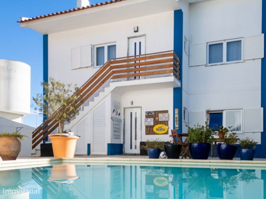 Moradia V8 com piscina e jardim na Foz do Arelho (Costa de Prata)