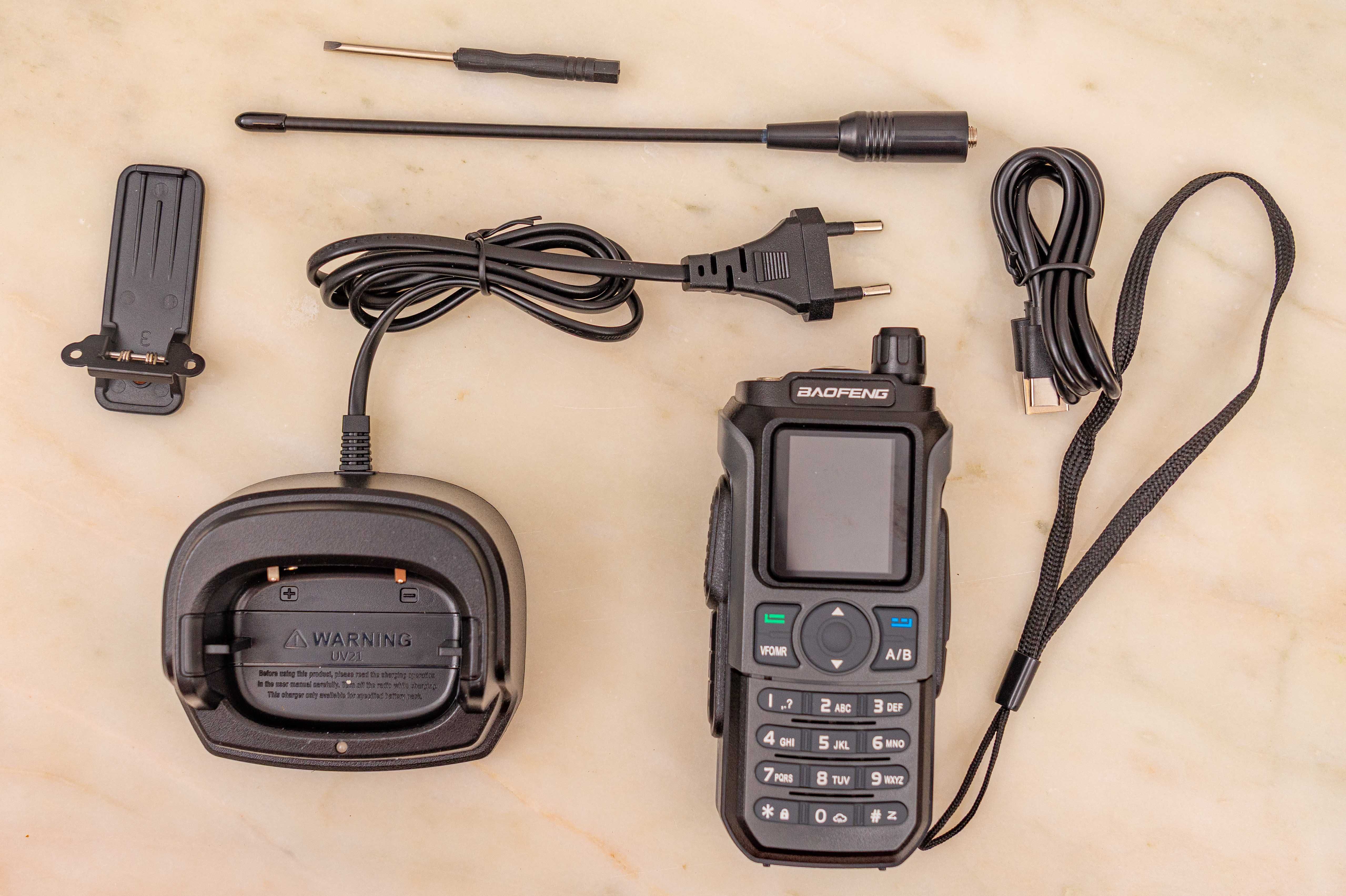 Radio amador tribanda! Baofeng BF-21M de 6W, Versão Bluetooth
Novo.