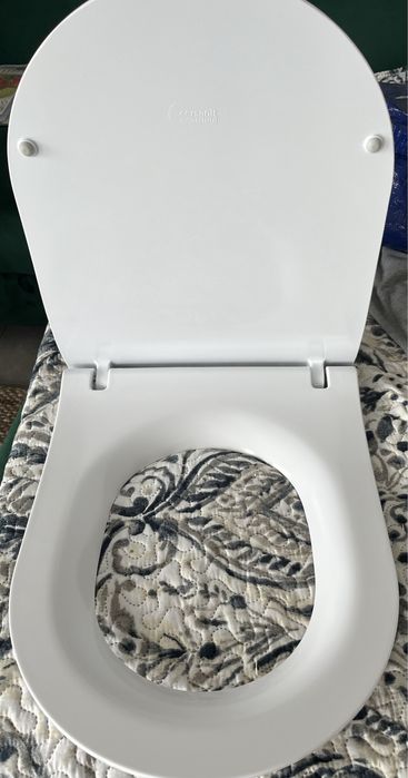 Cersenit roca gap miska WC bezkolnierzowa z deską nowa