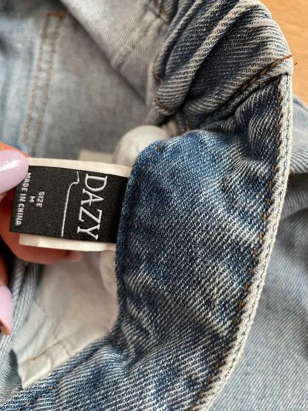 jeansy wide leg z gumka i dziurami