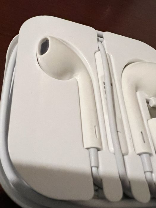 Новые наушники HOCO