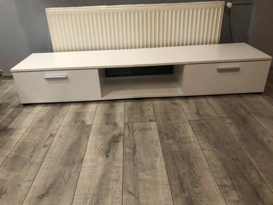 Szafka pod telewizor