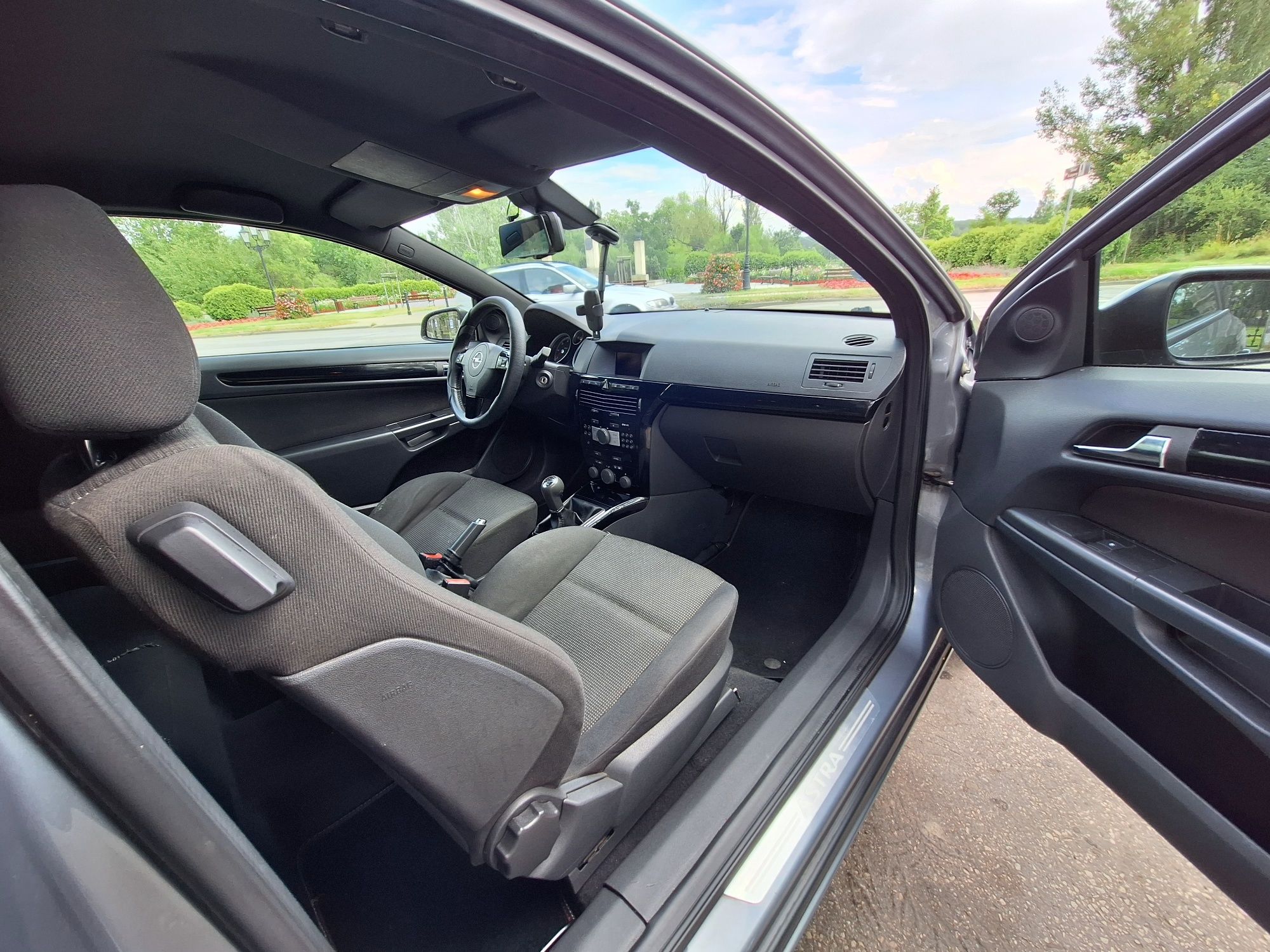 Opel Astra H Gtc 1.9