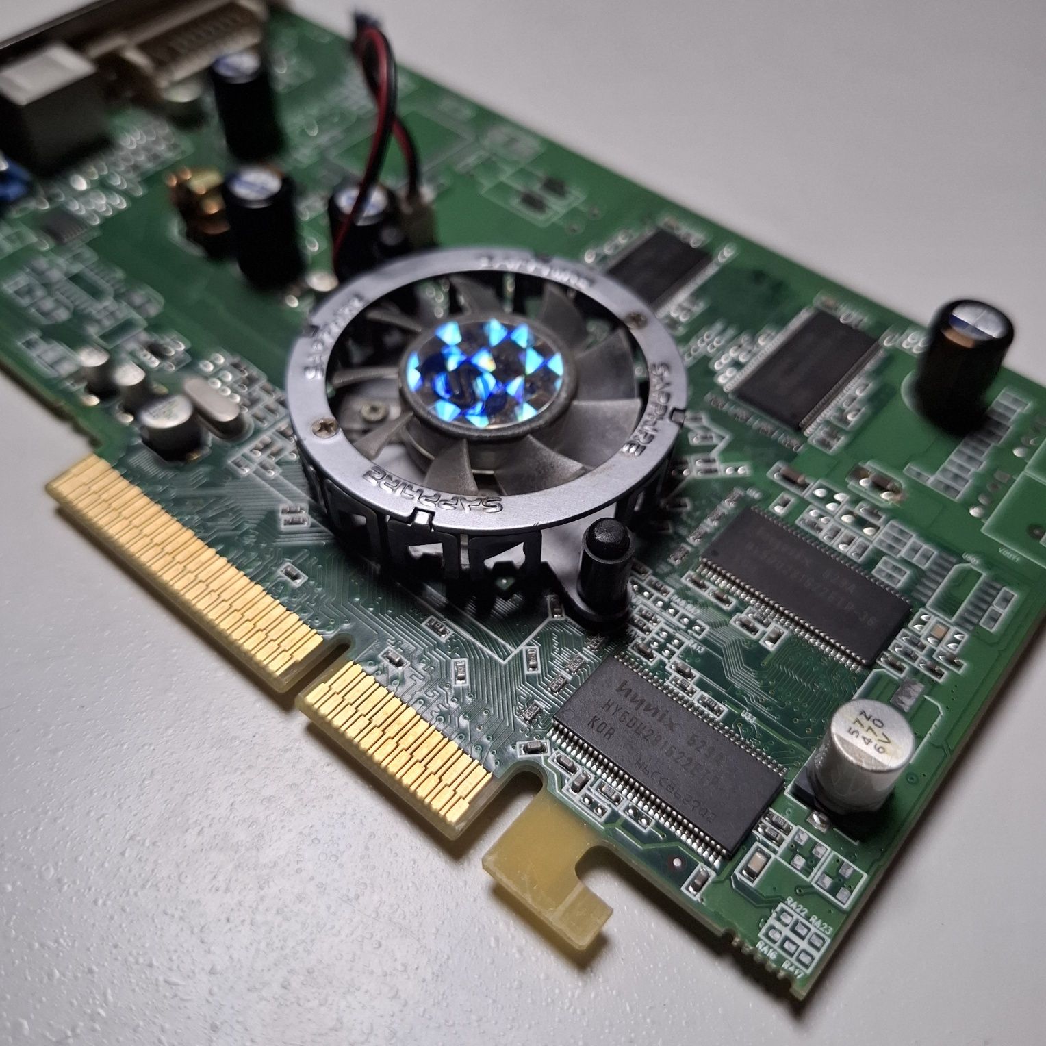 ATI Radeon 9600 Pro Sapphire Advantage  128mb AGP
