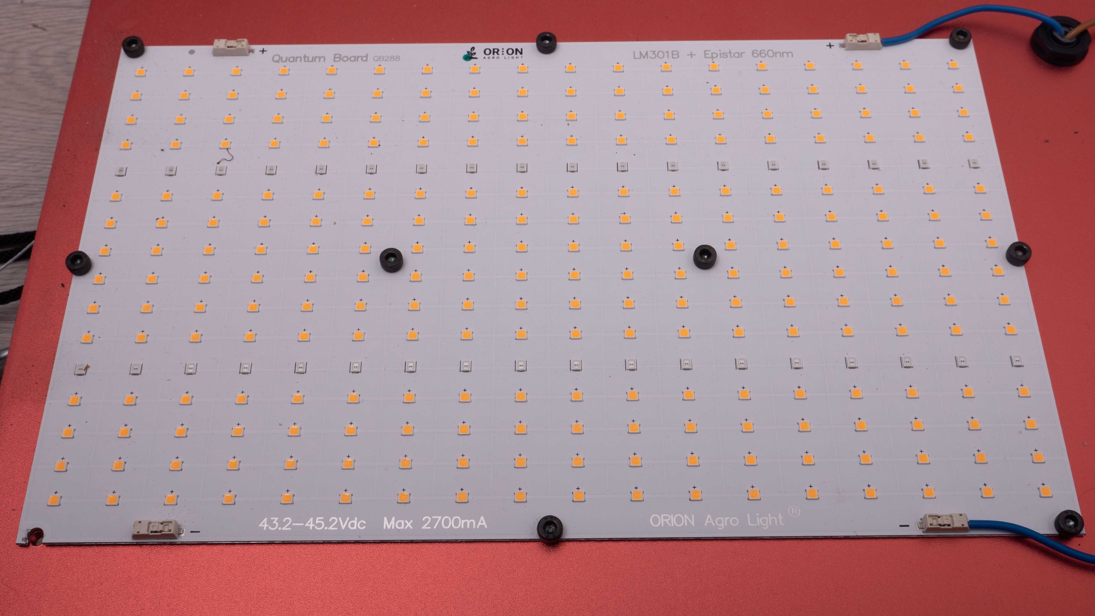 Світлодіодна фітолампа для рослин фитолампа ORION AGRO Quantum Board