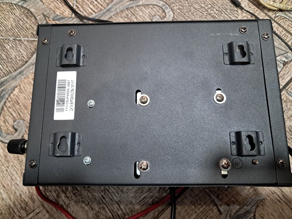 Джерело безперебійного живлення Luxeon UPS-500L