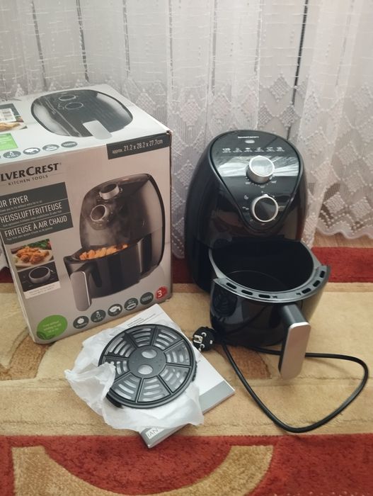 Аерофритюрниця SilverCrest SHLF 1000 A1