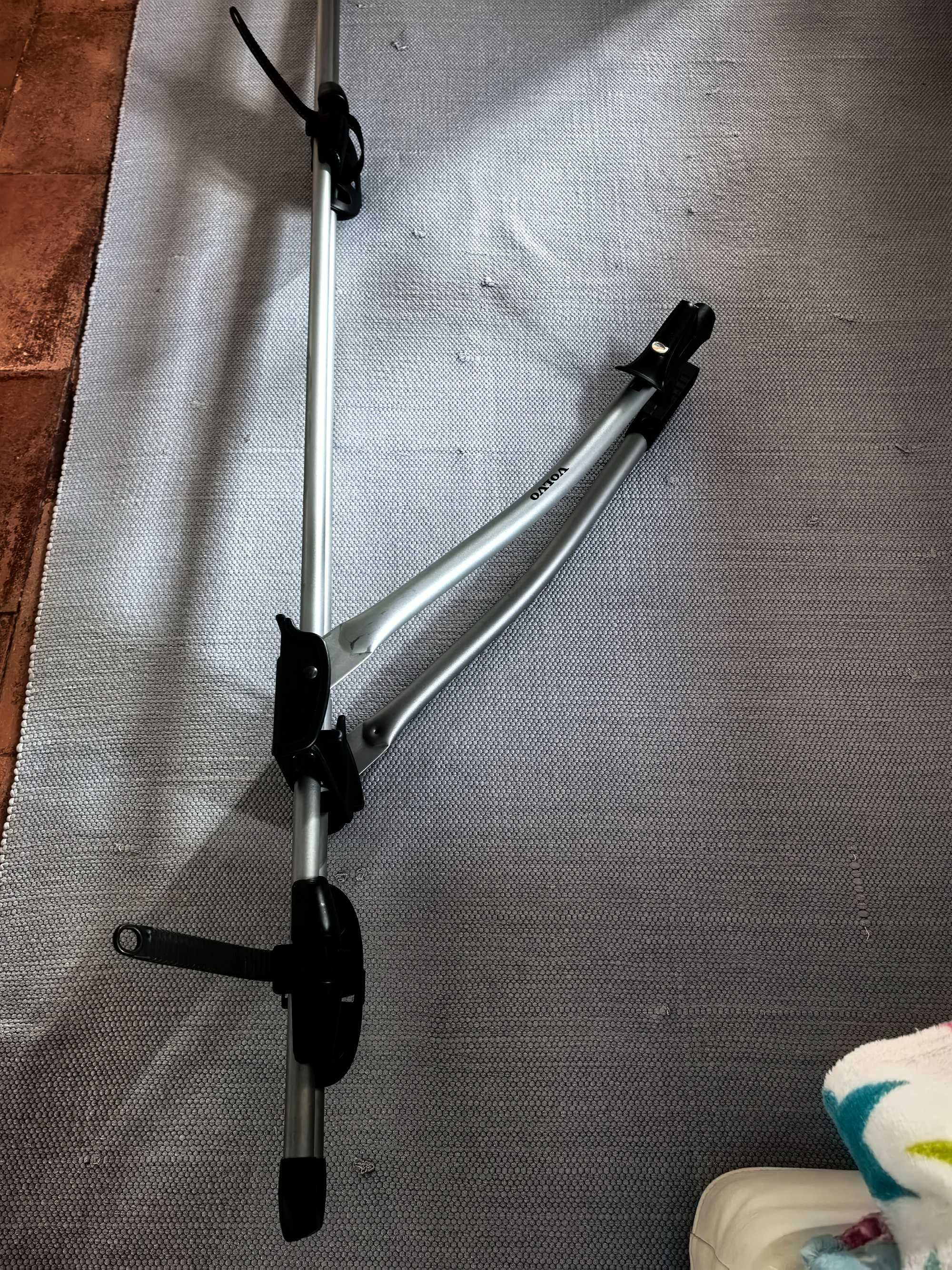 Suporte Bicicleta tejadilho Volvo como novo.