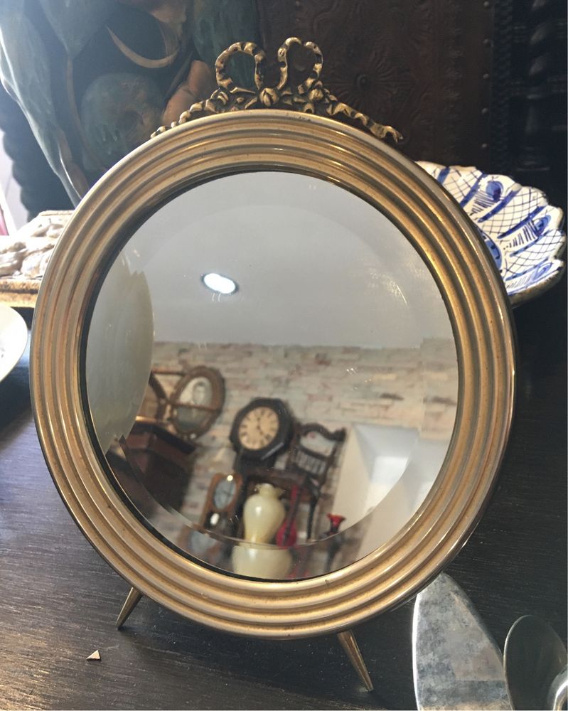 Espelho antigo em latão