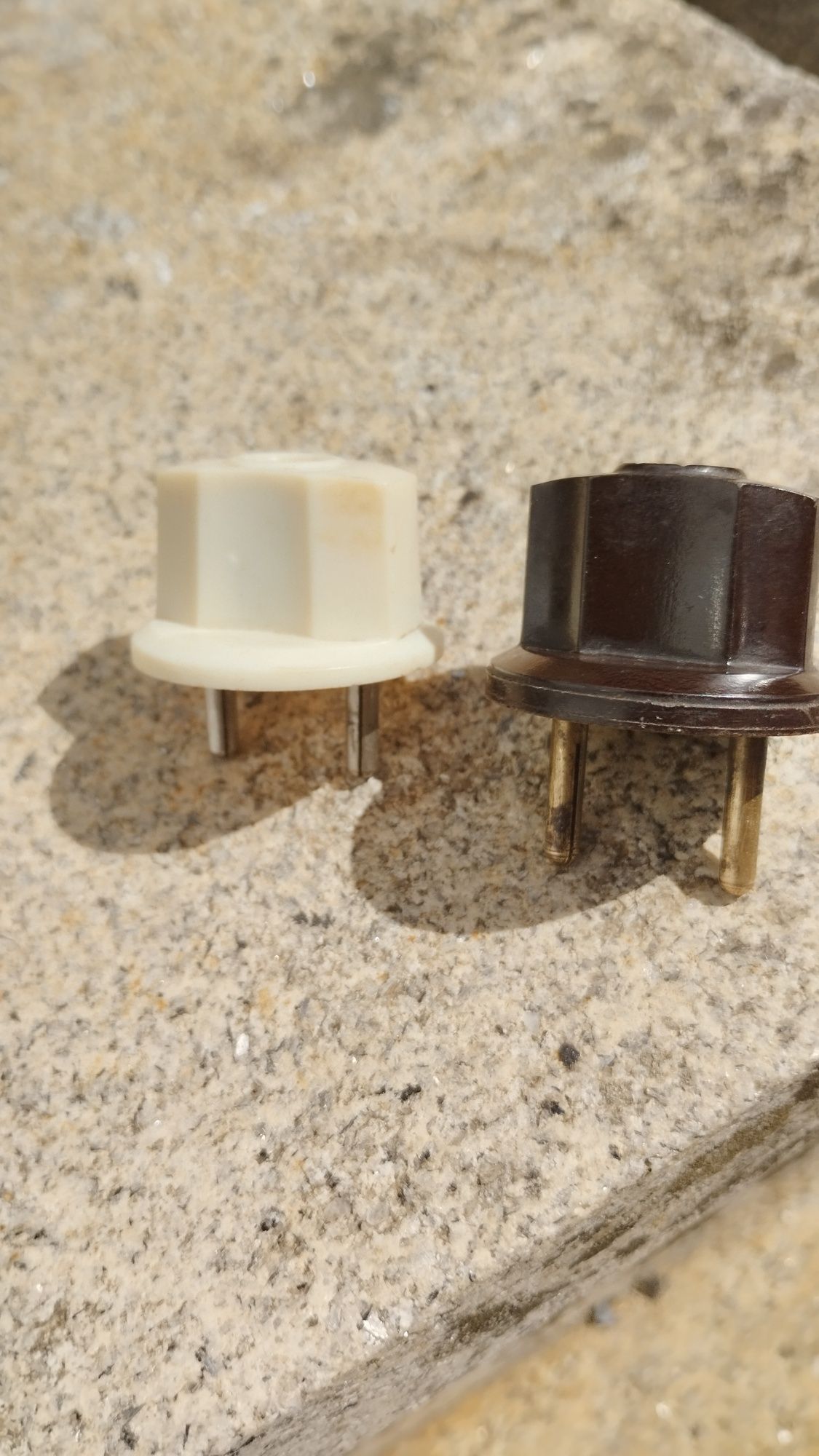 Fichas macho da SIPE e da LOAN 6A 250V antigass