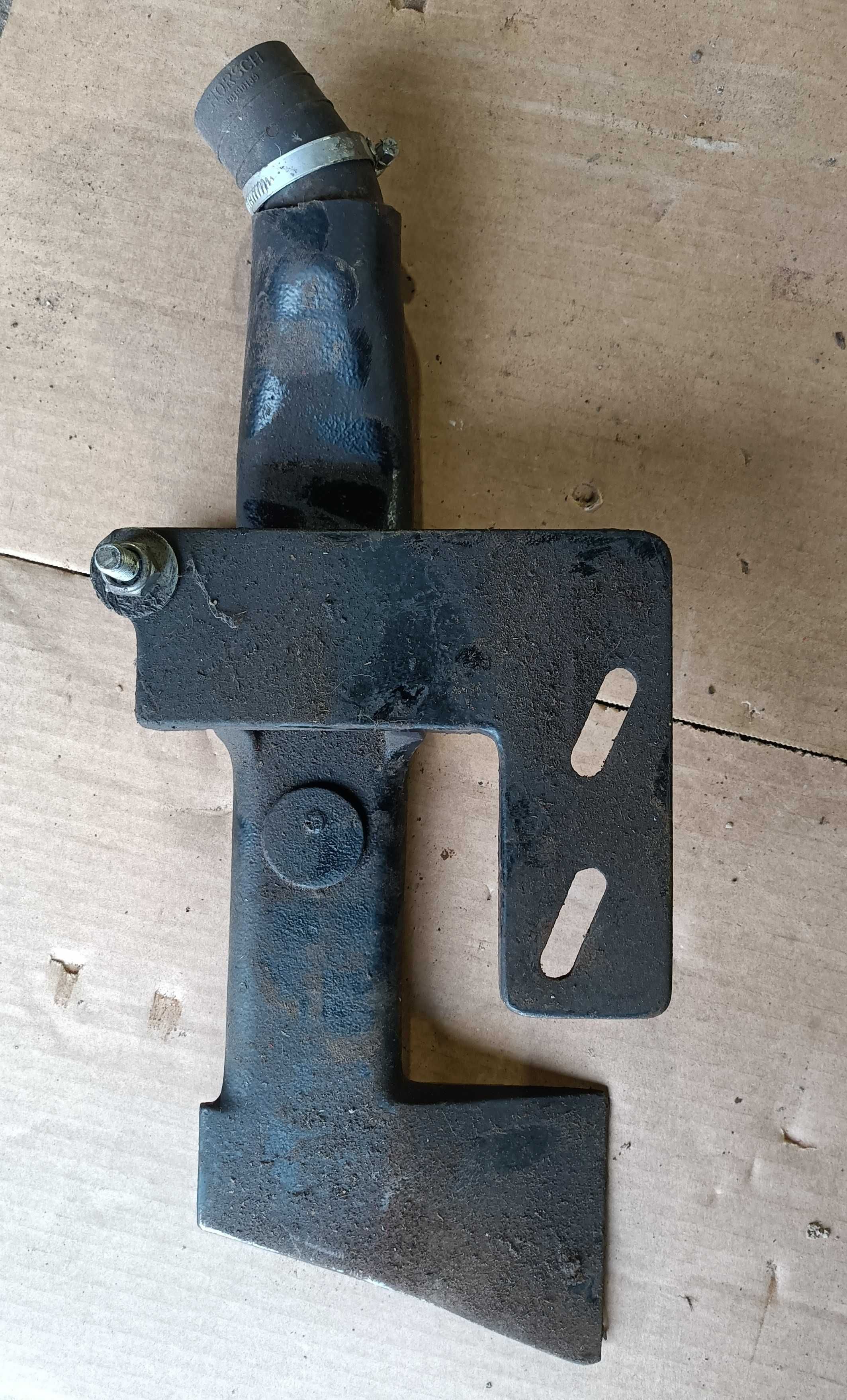 Aplikator nawozu suchego kompletny John Deere lewy H139125, A52443