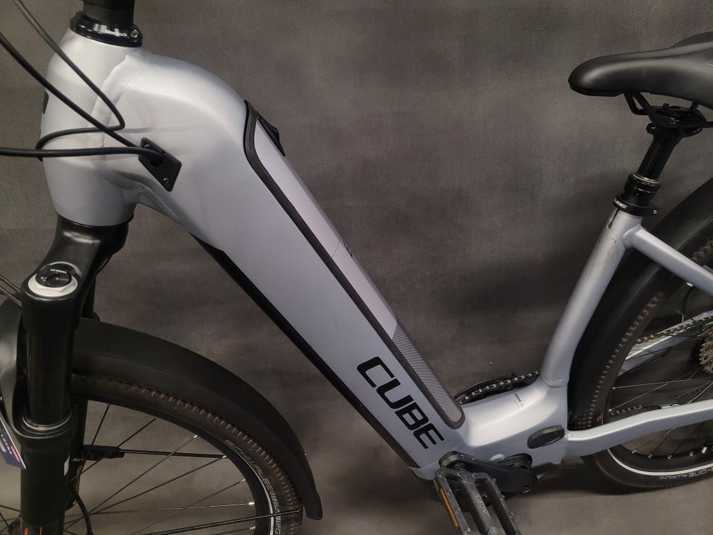 Rower elektryczny Cube Nuride 750_ Bosch Performance Line CX _750Wh