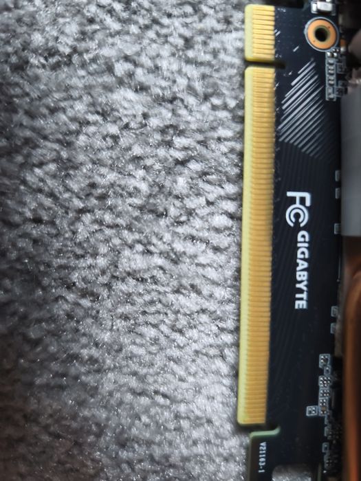 Gigabyte RTX 3050 8gb