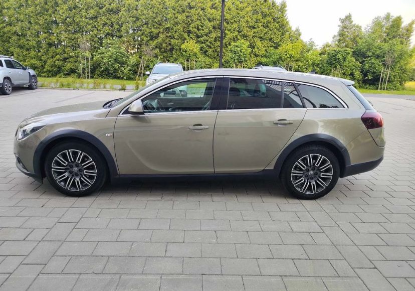 Opel Insignia 2014 дизель 2.0 CDTI 4x4 Country Tourer