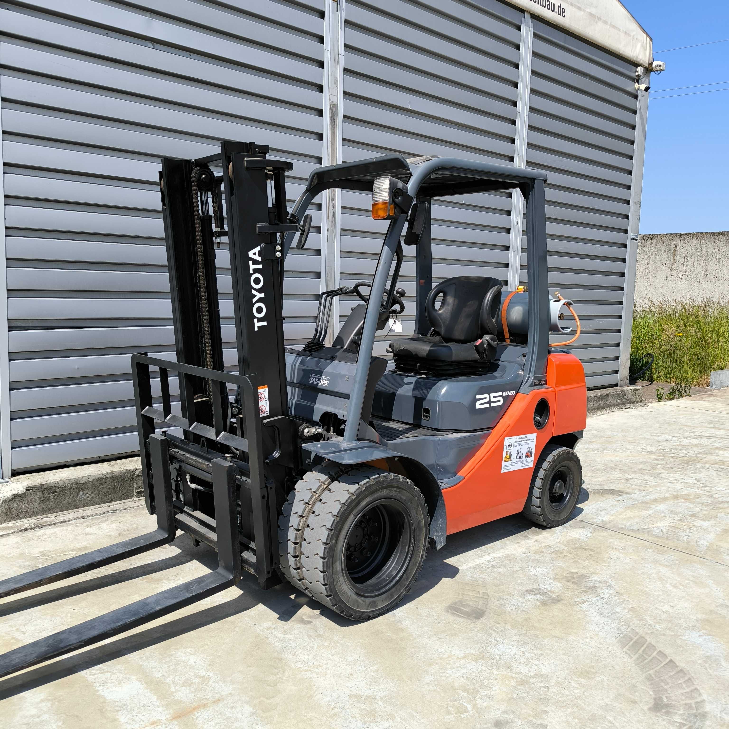 Навантажувач TOYOTA 02-8FG25 2019р 2,5тон