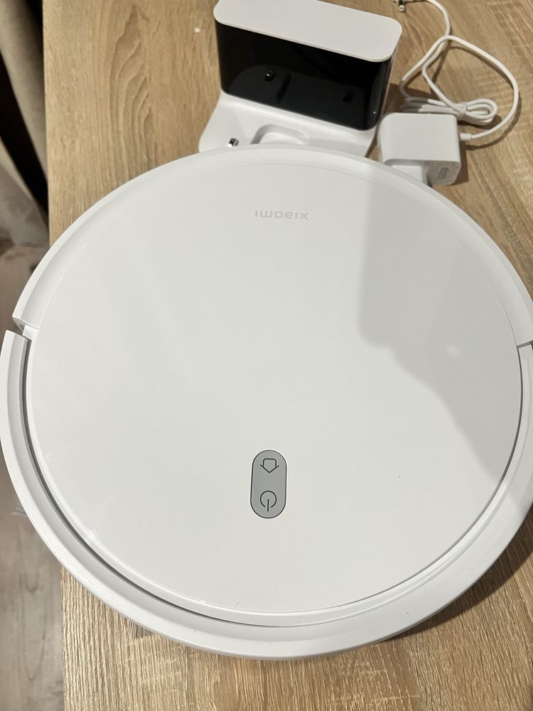 Робот-пилосо  Xiaomi Robot Vacuum E10