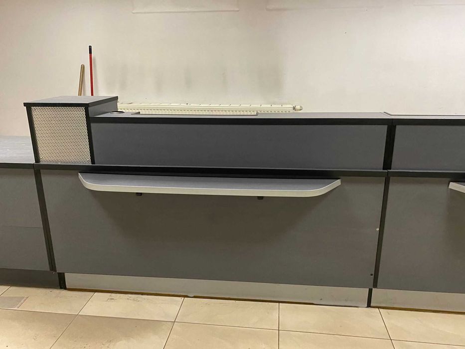 Lada sklepowa używana