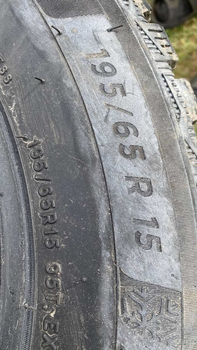 Шини Michelin 195x65 R15 шиповані 2018 року. 15-20 тис пробігу