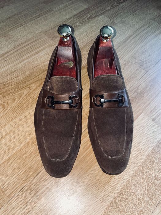 Замшевые туфли лоферы Salvatore Ferragamo