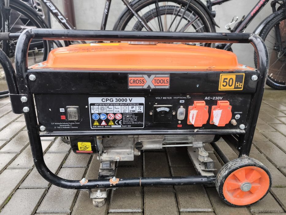 Бензиновий електрогенератор