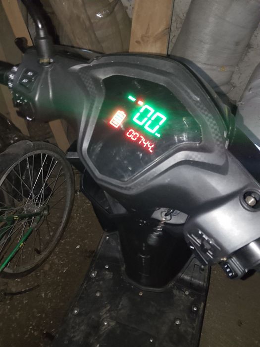 Електроскутер Liberty moto alert