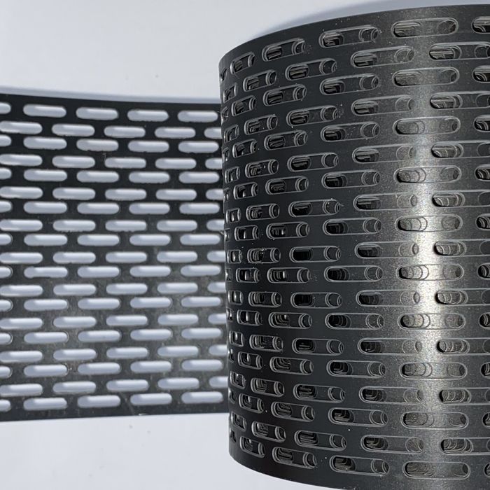 Карнизна вентиляційна стрічка чорний 100мм х 5м.п. решітка звису захис