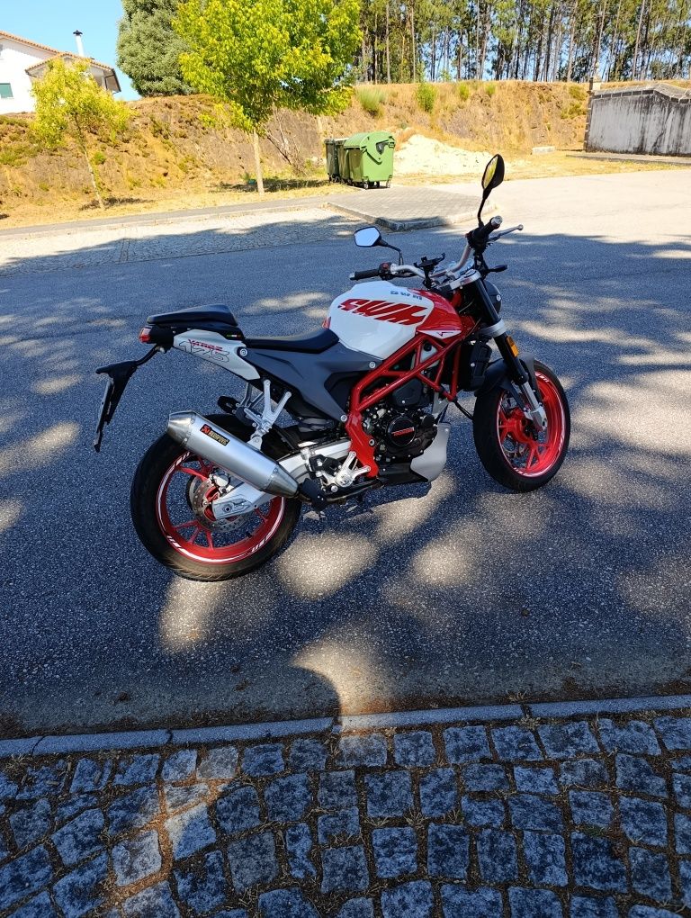 Mota SWM 125cc com garantia