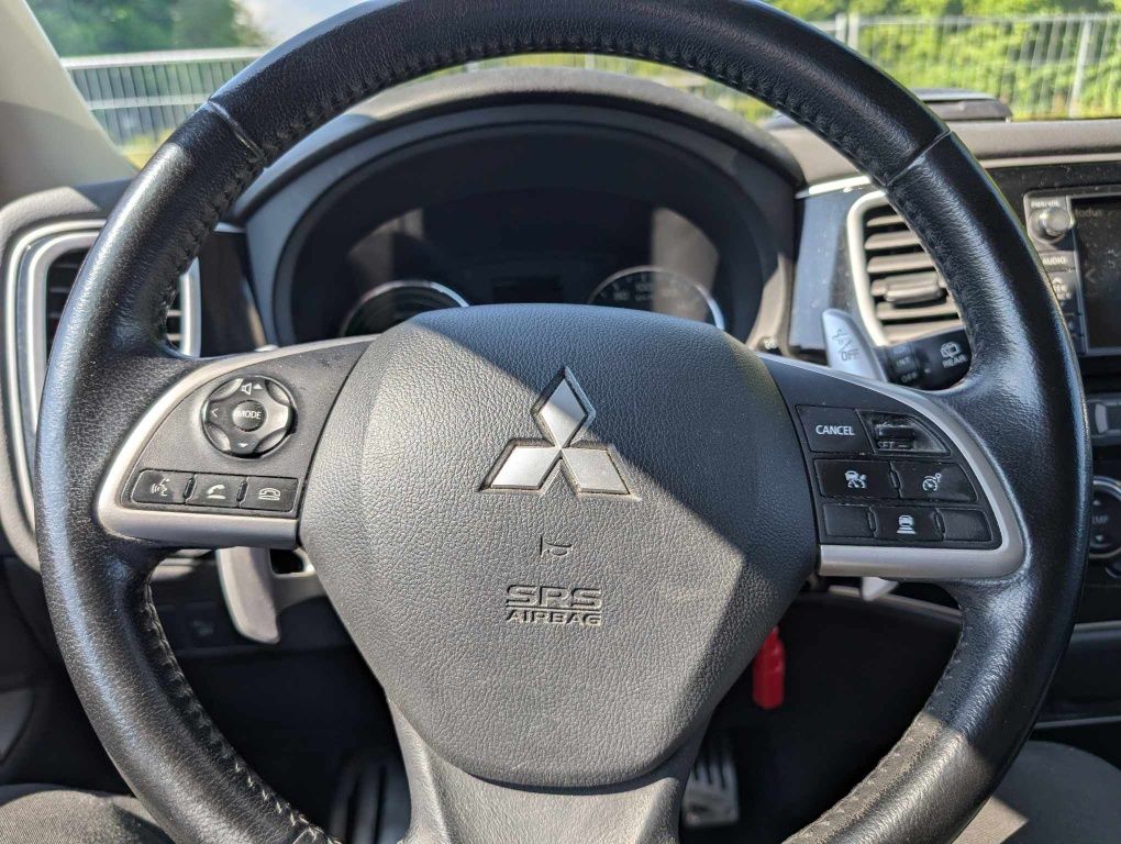 Mitsubishi Outlander 2.0 PHEV 4WD FULL OPCJA!