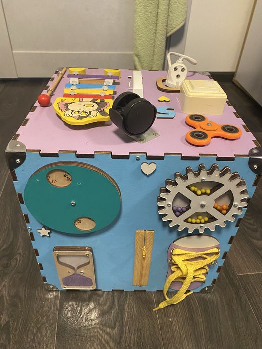 Бизи куб дитячий